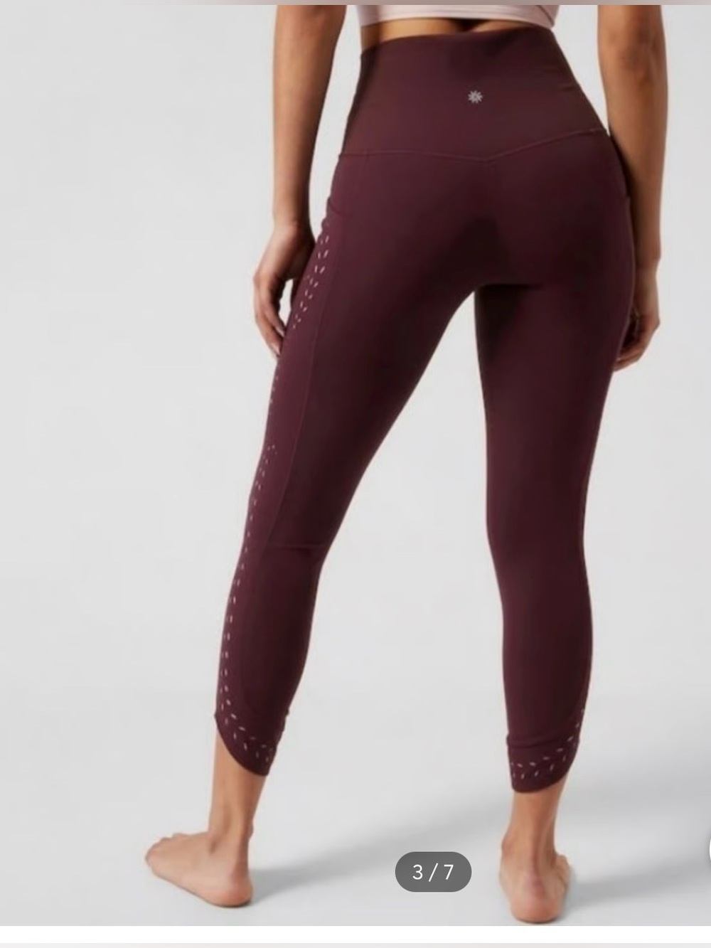 Athleta Salutation Pocket Stash II Laser Cut 7/8 Tight Burgundy , Small